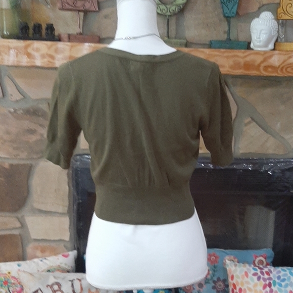 Olive Green sweater - Picture 3 of 4